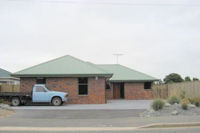Photo of property in 32 Thomson Street, Tinwald, Ashburton, 7700