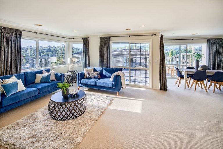 Photo of property in 64 Te Puia Drive, Aotea, Porirua, 5024