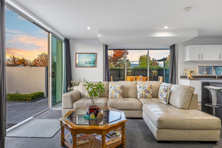Photo of property in 1 Lyndon Street, Riccarton, Christchurch, 8011