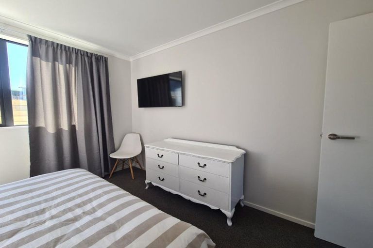 Photo of property in 16 Morton Street, Edendale, 9825