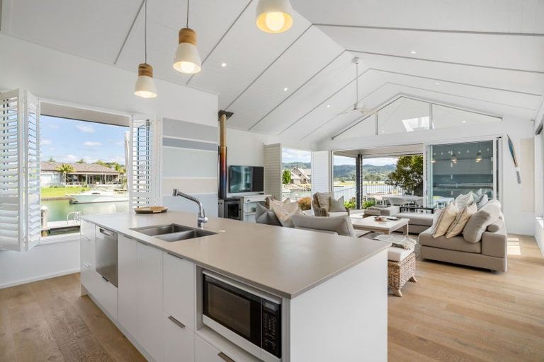 Photo of property in 133 Motu Capri, Pauanui, Hikuai, 3579