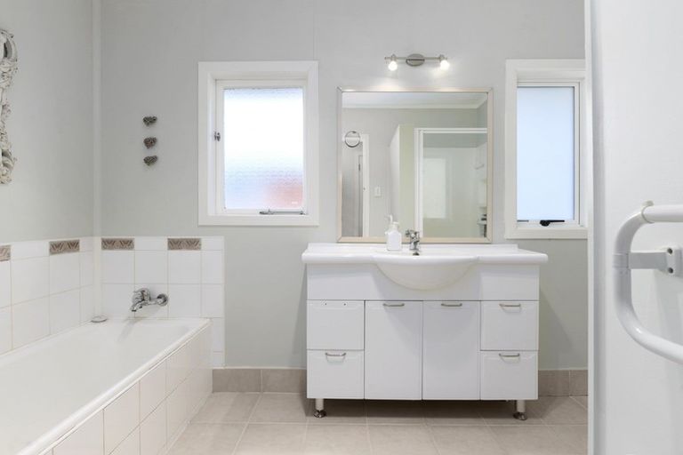 Photo of property in 5 Johnston Crescent, Hillcrest, Rotorua, 3015