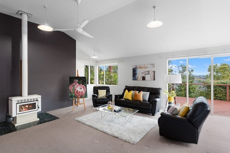 Photo of property in 20 Chester Avenue, Greenhithe, Auckland, 0632