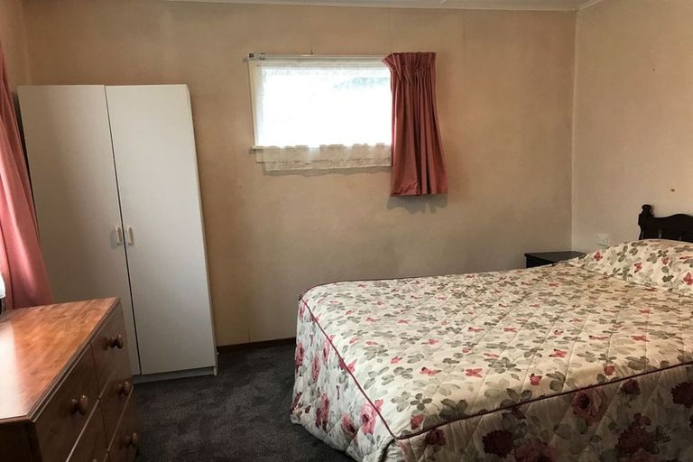 Photo of property in 19 Coronation Street, Waimate, 7924