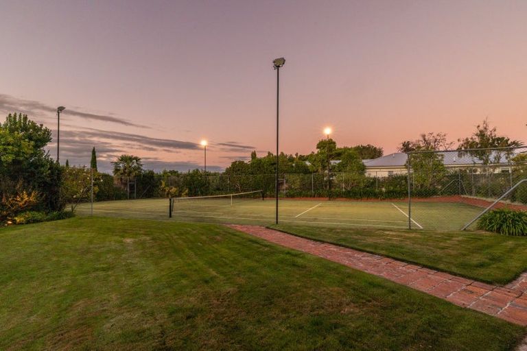 Photo of property in 35 Greenwood Road, Havelock North, 4130