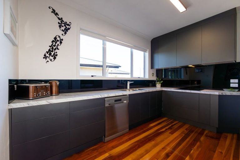 Photo of property in 113 Taradale Road, Onekawa, Napier, 4110