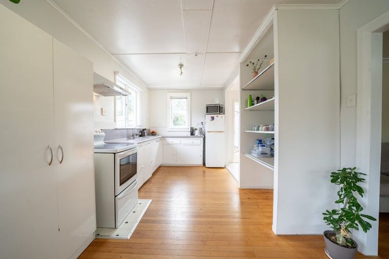 Photo of property in 83 Brandon Street, Featherston, 5710