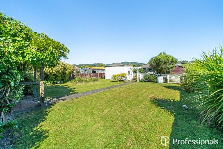 Photo of property in 34 Wellington Road, Wainuiomata, Lower Hutt, 5014