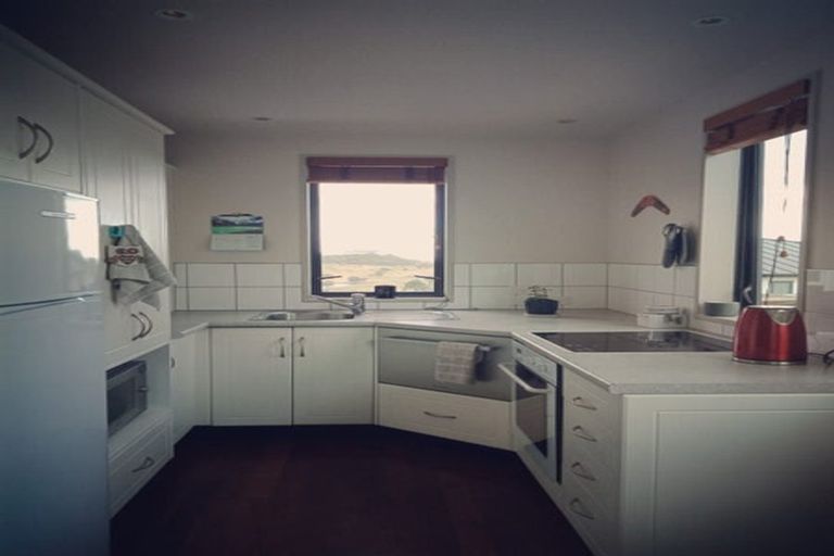 Photo of property in 6 Bunker Way, Strathmore Park, Wellington, 6022