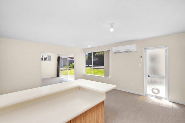 Photo of property in 16 Kruse Place, Redwood, Christchurch, 8051