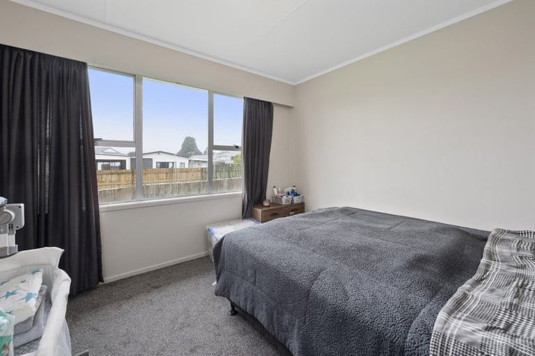 Photo of property in 18 Sequoia Crescent, Owhata, Rotorua, 3010