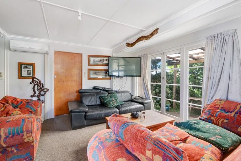 Photo of property in 4 James Mcleod Road, Shelly Beach, Helensville, 0874