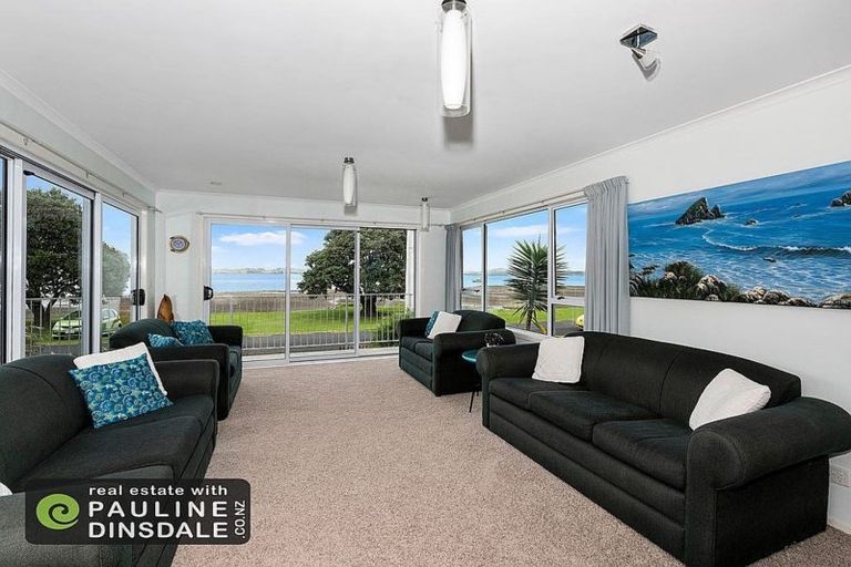 Photo of property in 10 Waikaraka Beach Road, Tamaterau, Whangarei, 0174