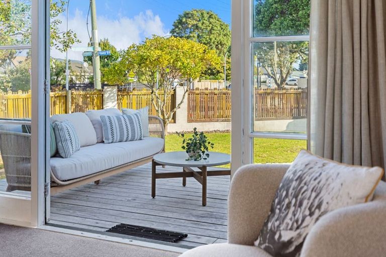 Photo of property in 14 Hawea Street, Mount Maunganui, 3116