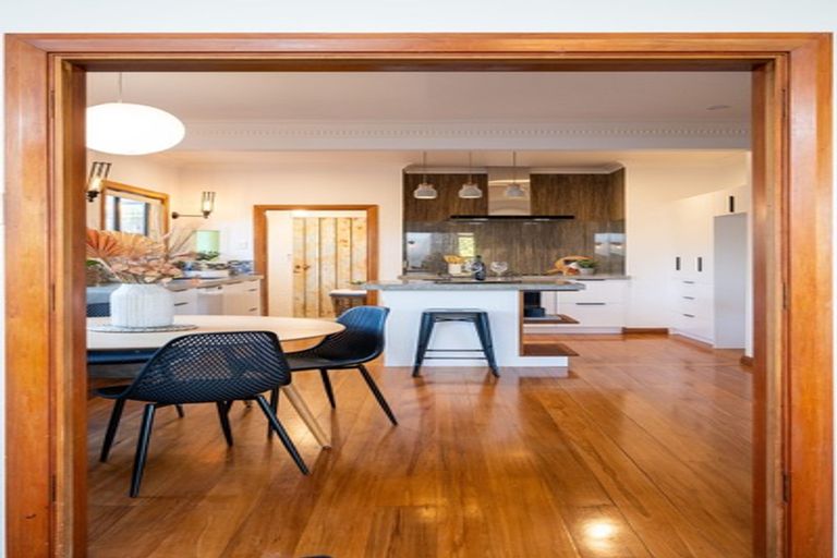 Photo of property in 7 Anzac Avenue, Onekawa, Napier, 4110