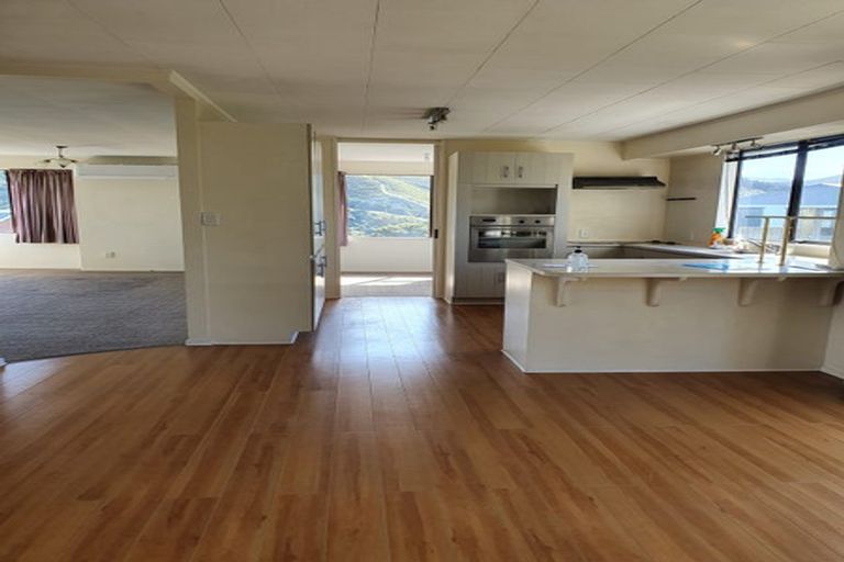 Photo of property in 15 Welland Place, Island Bay, Wellington, 6023