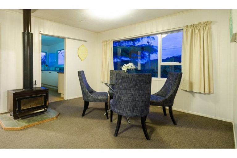 Photo of property in 4 Mcentee Road, Waitakere, Auckland, 0816