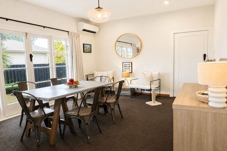 Photo of property in 20 Aorangi Road, Bryndwr, Christchurch, 8053