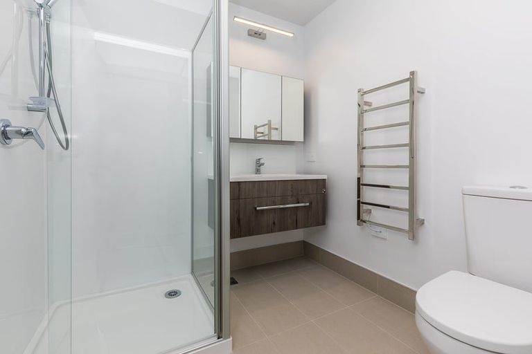 Photo of property in 34 Tahuhu Road, Mount Wellington, Auckland, 1062