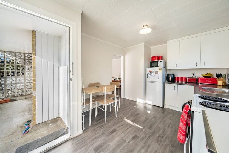 Photo of property in 4/54 Martin Street, Wallaceville, Upper Hutt, 5018