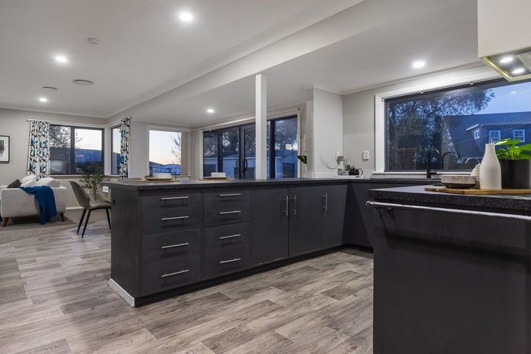 Photo of property in 24 Read Street, Levin, 5510