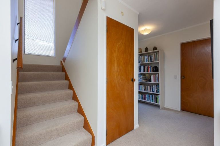 Photo of property in 44 Dale Road, Raumati South, Paraparaumu, 5032