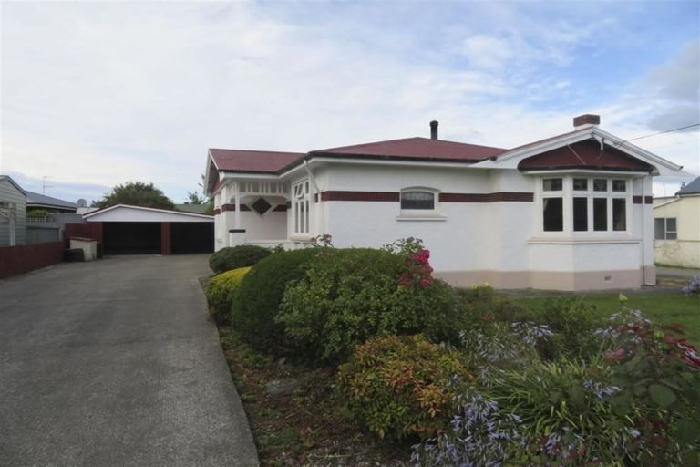 Photo of property in 28 Halton Street, East Gore, Gore, 9710