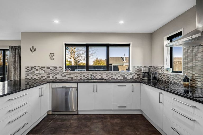 Photo of property in 52 Jacks Drive, West Melton, 7618