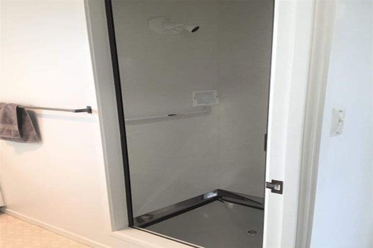 Photo of property in 1/2 Wolfe Street, Regent, Whangarei, 0112