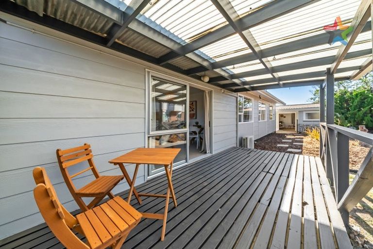 Photo of property in 51 Olive Terrace, Paraparaumu Beach, Paraparaumu, 5032