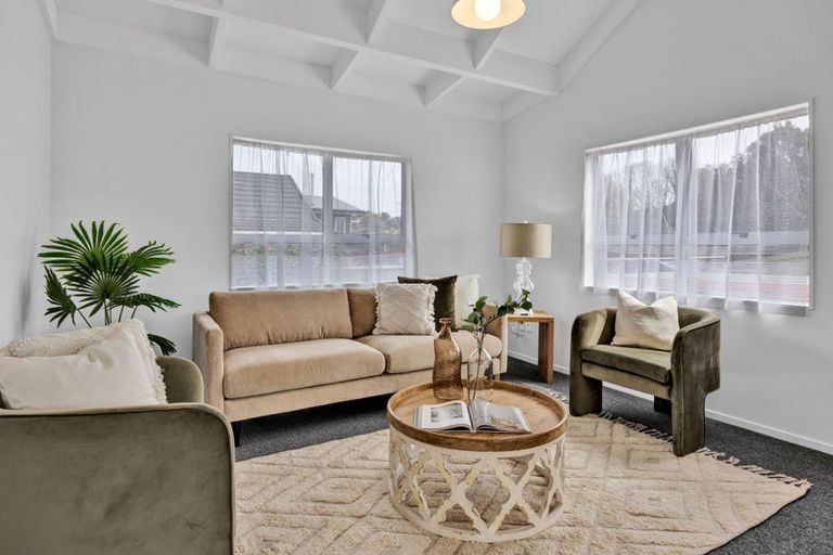 Photo of property in 2/19 Kenmore Street, Westown, New Plymouth, 4310