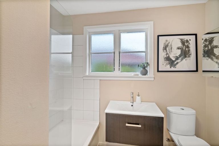 Photo of property in 51 Gregan Crescent, Burnside, Christchurch, 8053