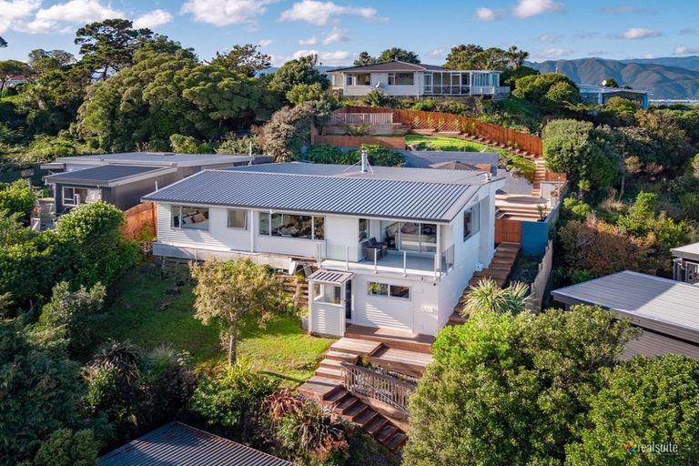 Photo of property in 60 Korokoro Road, Korokoro, Lower Hutt, 5012