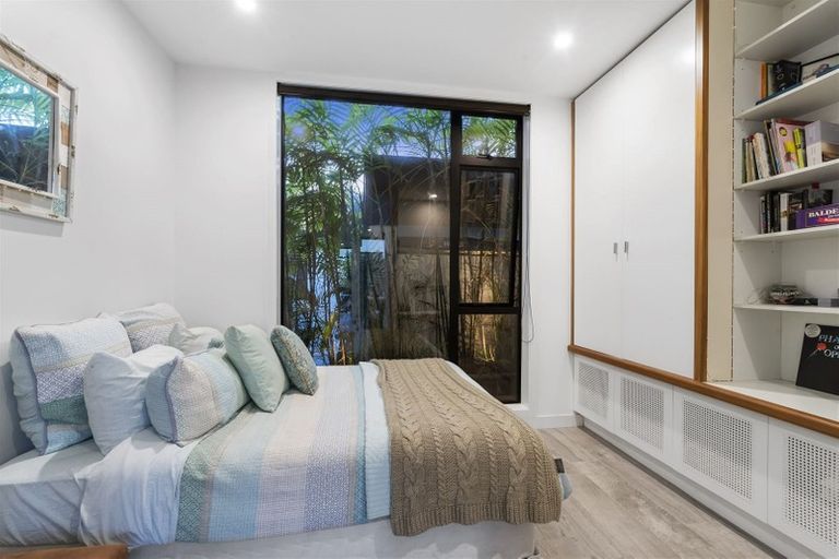 Photo of property in 2/7 Northumberland Avenue, Hauraki, Auckland, 0622