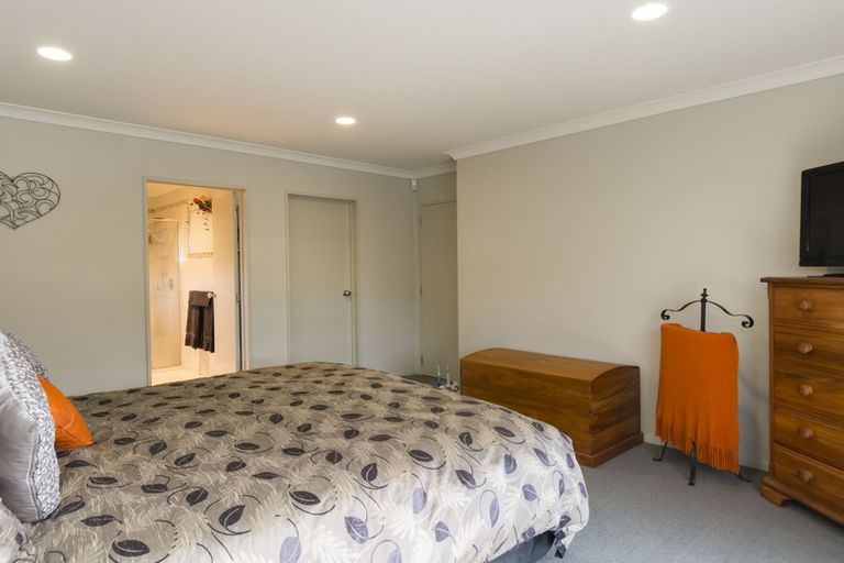 Photo of property in 87 Merriman Place, Pyes Pa, Tauranga, 3112