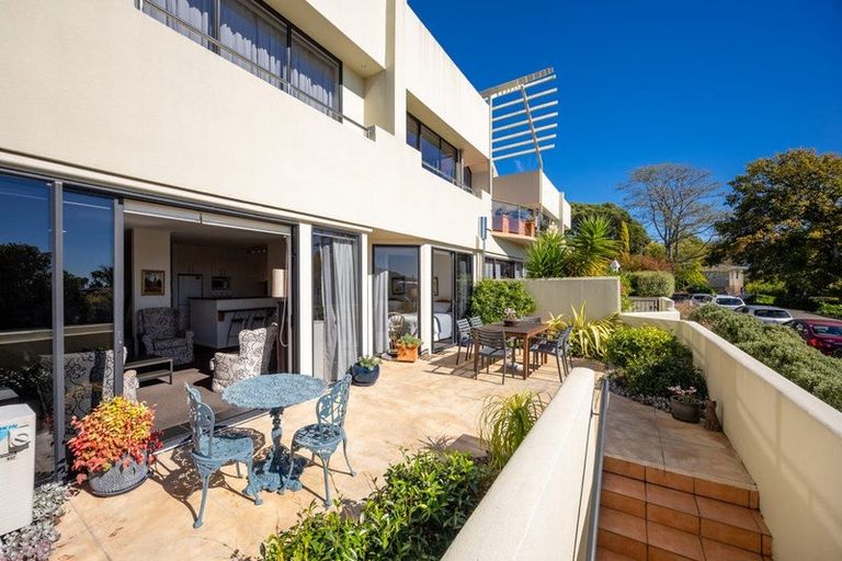 Photo of property in 7/27 Shelbourne Street, Nelson, 7010