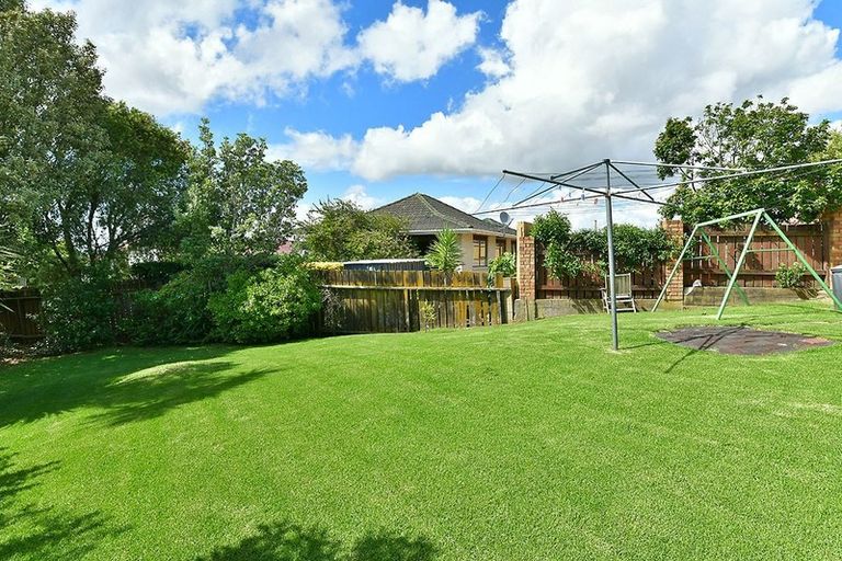 Photo of property in 58 Albatross Road, Red Beach, 0932