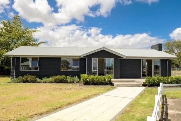 Photo of property in 19 Andrews Street, Foxton Beach, Foxton, 4815