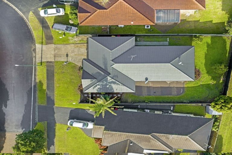 Photo of property in 34 Sandwick Drive, Weymouth, Auckland, 2103