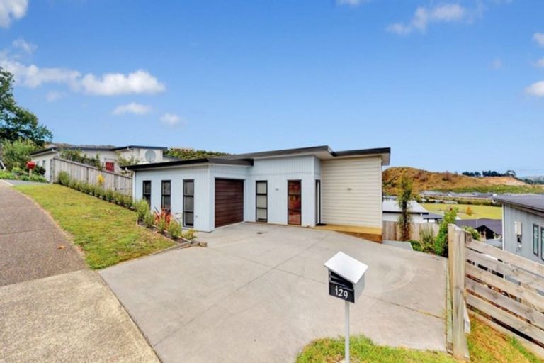 Photo of property in 129 Kennedy Road, Pyes Pa, Tauranga, 3112