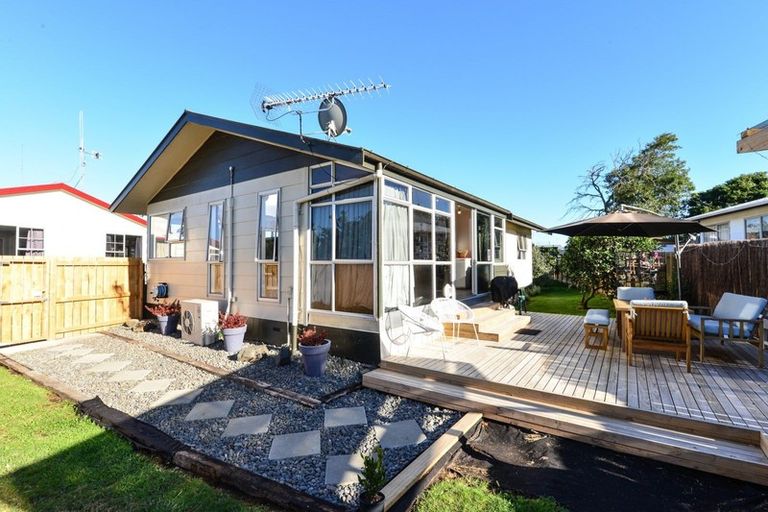 Photo of property in 16 Lindsay Crescent, Nawton, Hamilton, 3200