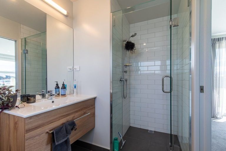 Photo of property in 9 Warbler Lane, Albert Town, Wanaka, 9305