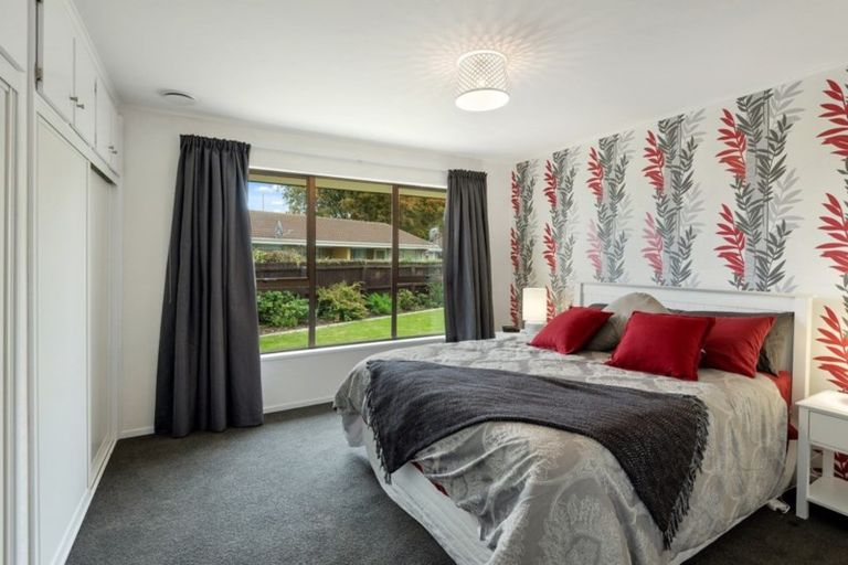 Photo of property in 8 Guise Lane, Hillmorton, Christchurch, 8025