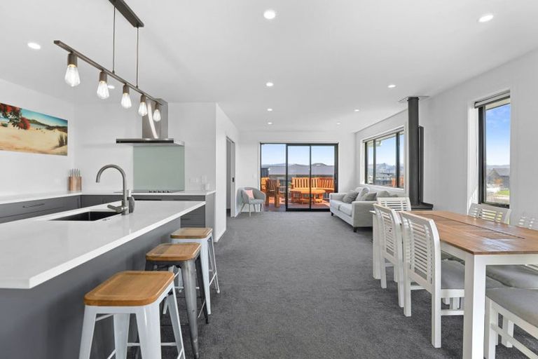 Photo of property in 14 Uku Way, Wharewaka, Taupo, 3330