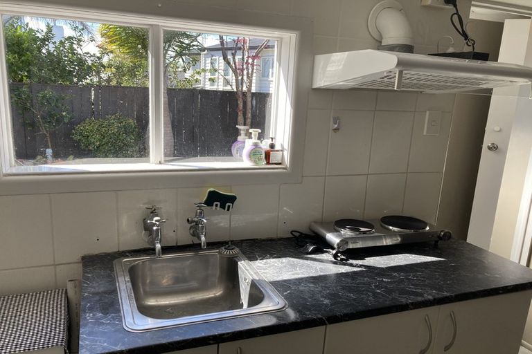 Photo of property in 89 East Coast Road, Castor Bay, Auckland, 0620