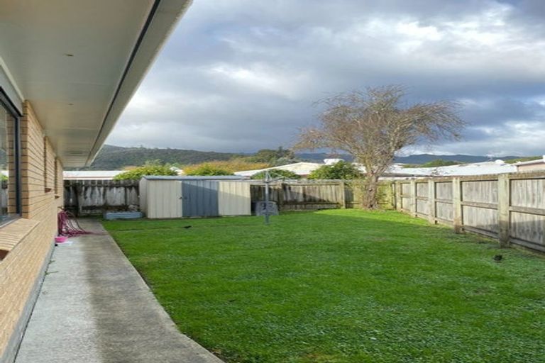 Photo of property in 14a Glen Road, Stokes Valley, Lower Hutt, 5019