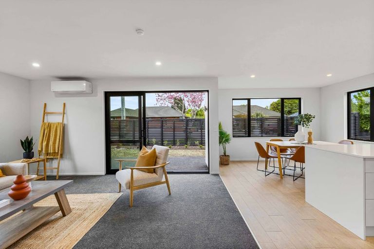 Photo of property in 10a Farquhars Road, Redwood, Christchurch, 8051