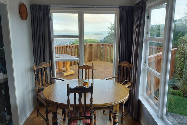 Photo of property in 20a Eastview Grove, Normandale, Lower Hutt, 5010