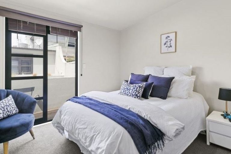 Photo of property in Mendosa Terraces Apartments, 14/9 Ebor Street, Te Aro, Wellington, 6011