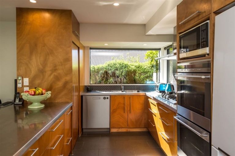 Photo of property in 9 Tomes Road, St Albans, Christchurch, 8052